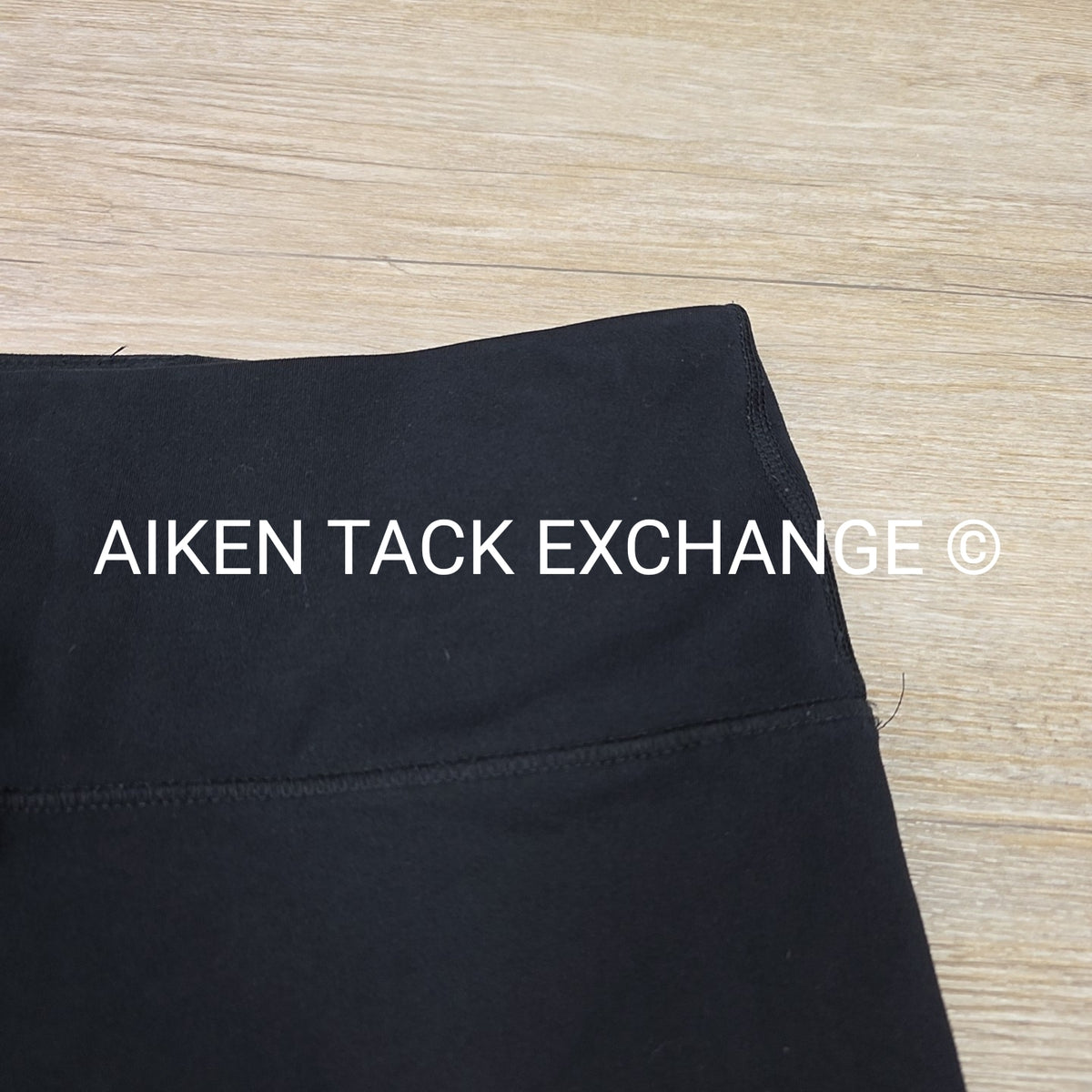 Zobha Leggings, Size Medium