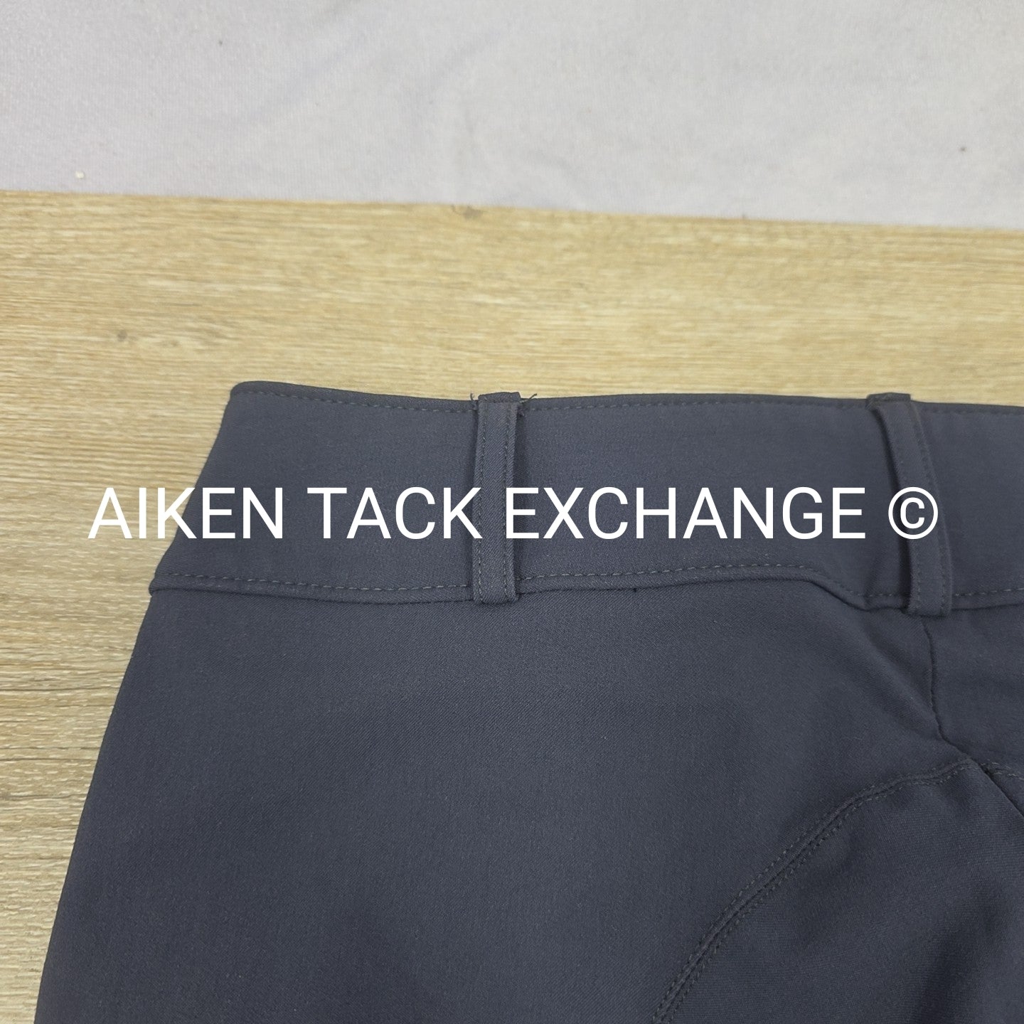 Tailored Sportsman Trophy Hunter Knee Patch Breeches, Size 26