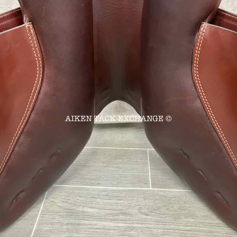 **SOLD** 2018 Stubben Redwood Ascend Close Contact Jump Saddle, 16.5" Seat, 32cm Tree - Wide, Wool Flocked Panels