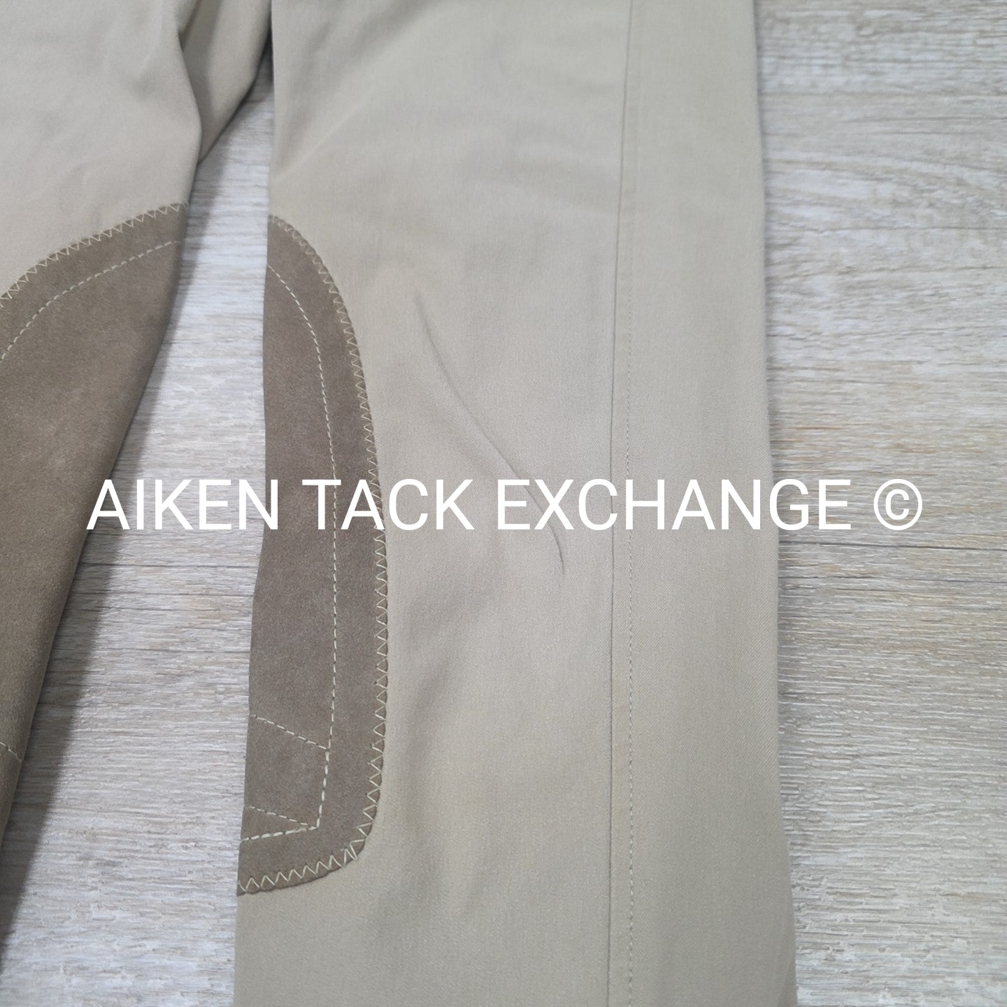 Tailored Sportsman Trophy Hunter Knee Patch Breeches, Size 14 R