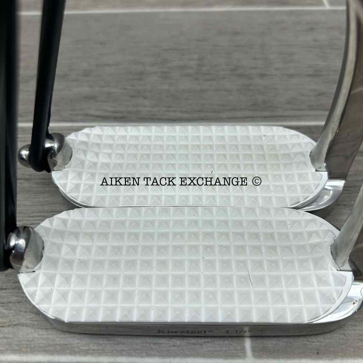 Korsteel Peacock Safety Stirrup Irons, 4.25"