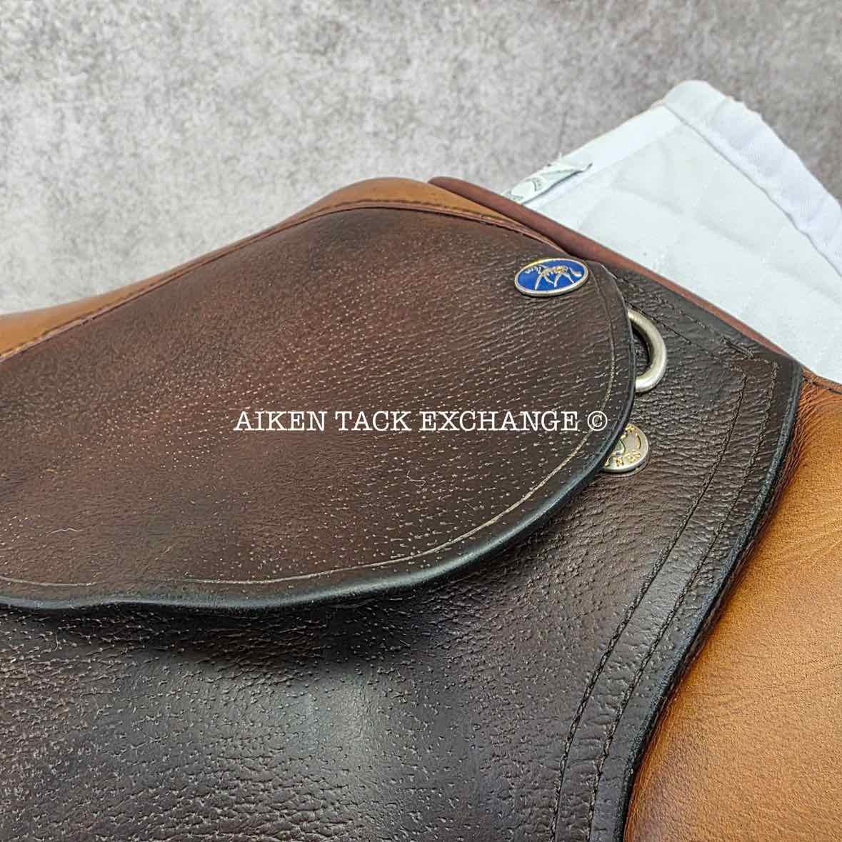 **SOLD** Balance by Frank Baines Jump Saddle, 17" Seat, X-Wide Hoop Tree, Wool Flocked Panels