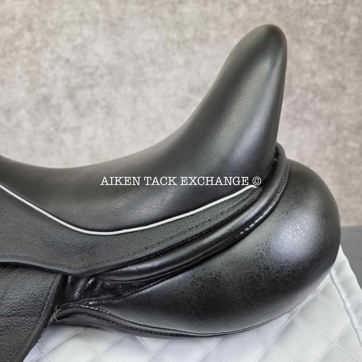 2015 Custom Saddlery Icon Flight Monoflap Dressage Saddle, 17.5" Seat, Adjustable Tree, Wool Flocked Hybrid Panels
