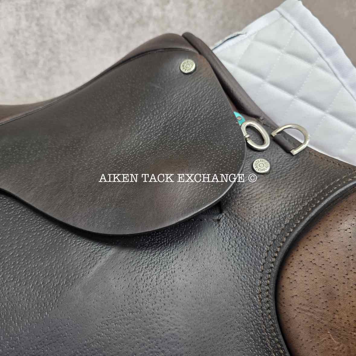 Ainsley Chester Jump Saddle, 17" Seat, Forward Flap, Medium Tree, Wool Flocked Panels