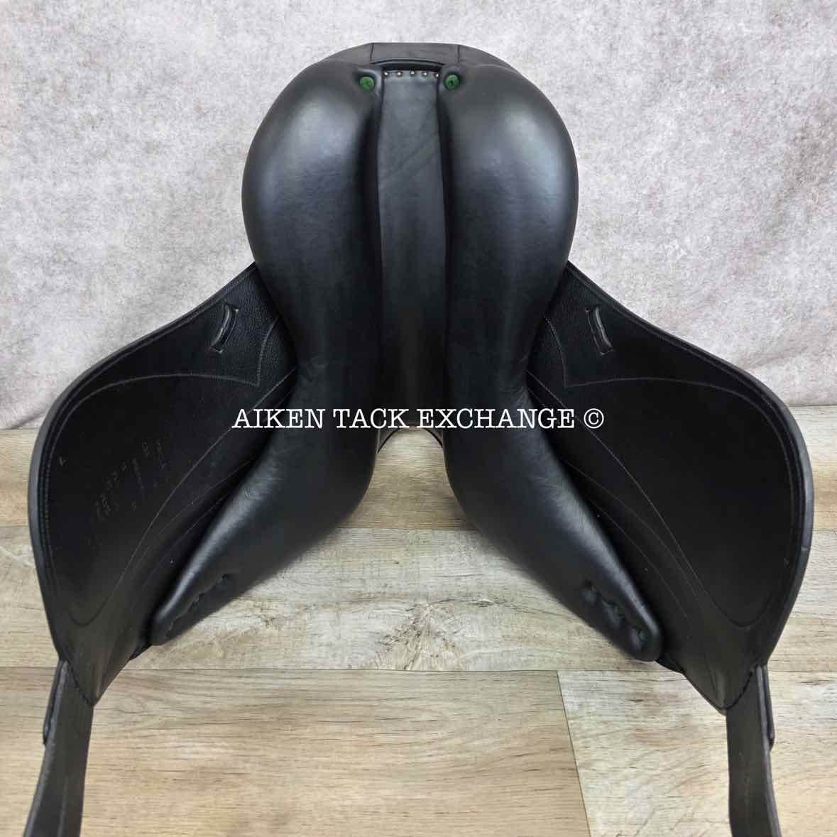 **On Trial** 2013 Devoucoux Makila Monoflap Dressage Saddle, 18" Seat, 3A Flap, M/MW Tree, Foam Panels, Full Buffalo Leather