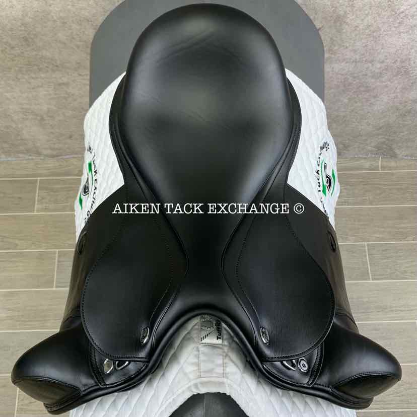 **SOLD** 2019 Prestige X-D1D K Zero Monoflap Dressage Saddle, 17" Seat, Medium Tree, Wool Flocked Panels