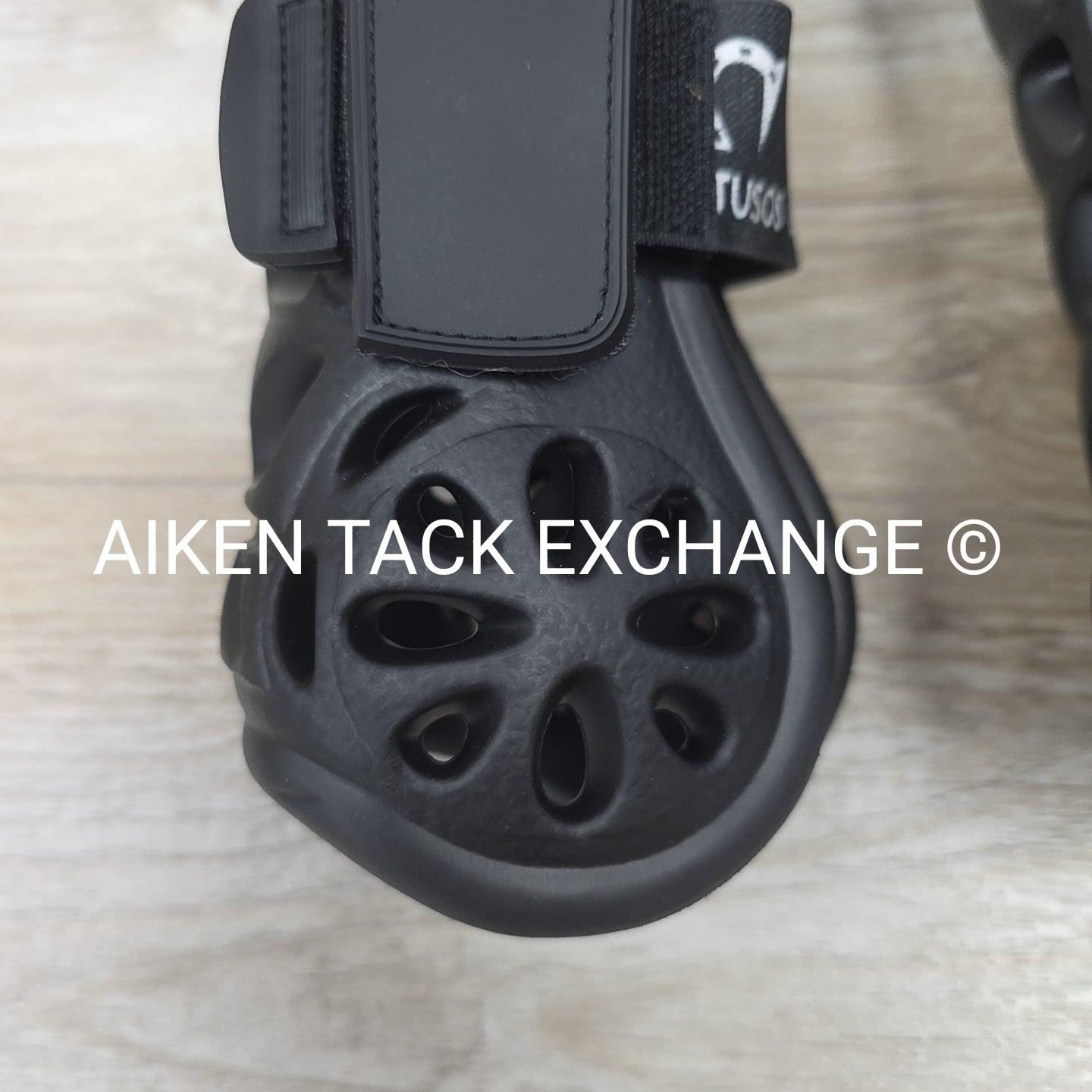 Gatusos Front Air Boots, Black, Size Large