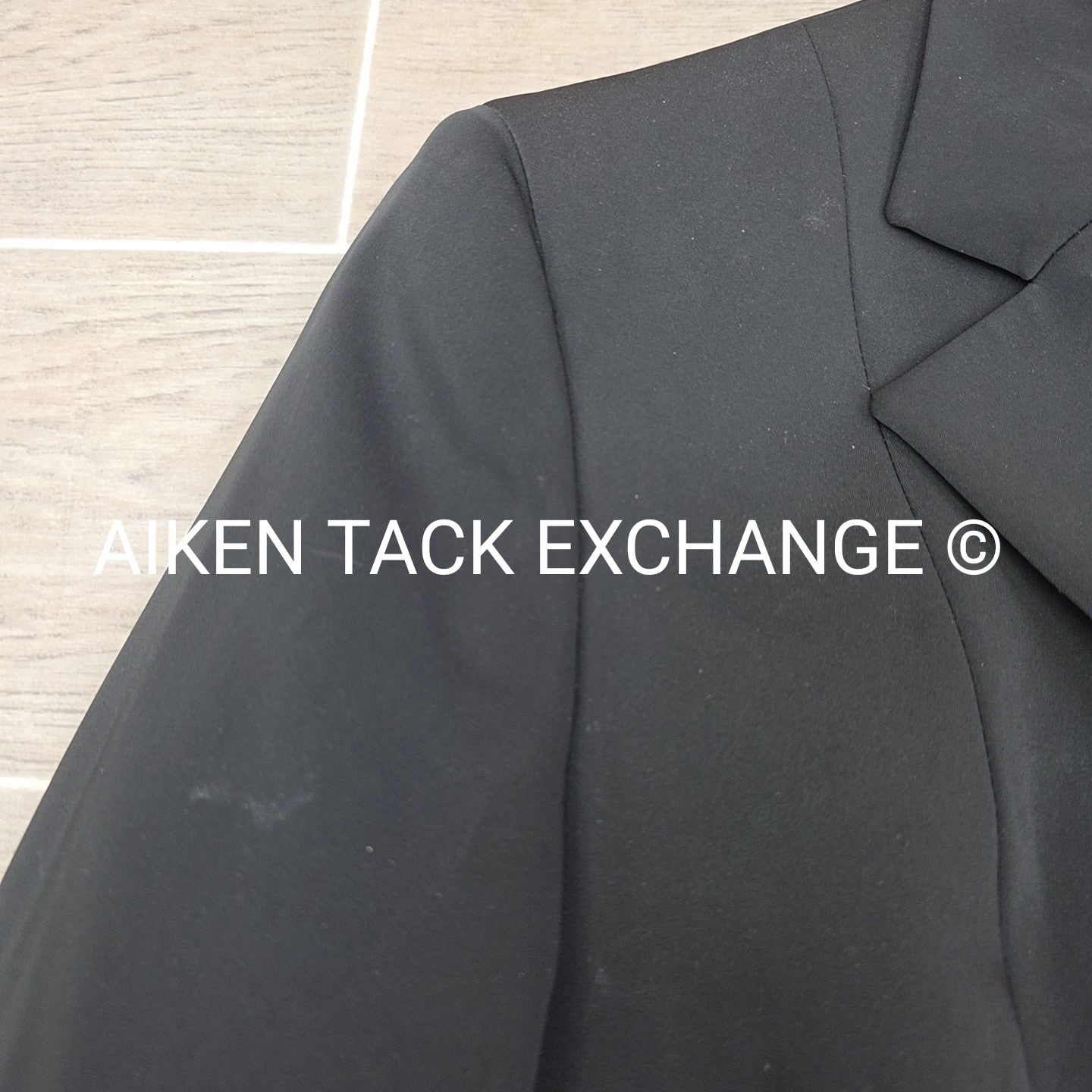 RJ Classics Xtreme Stretch Show Coat, Size 2 Long