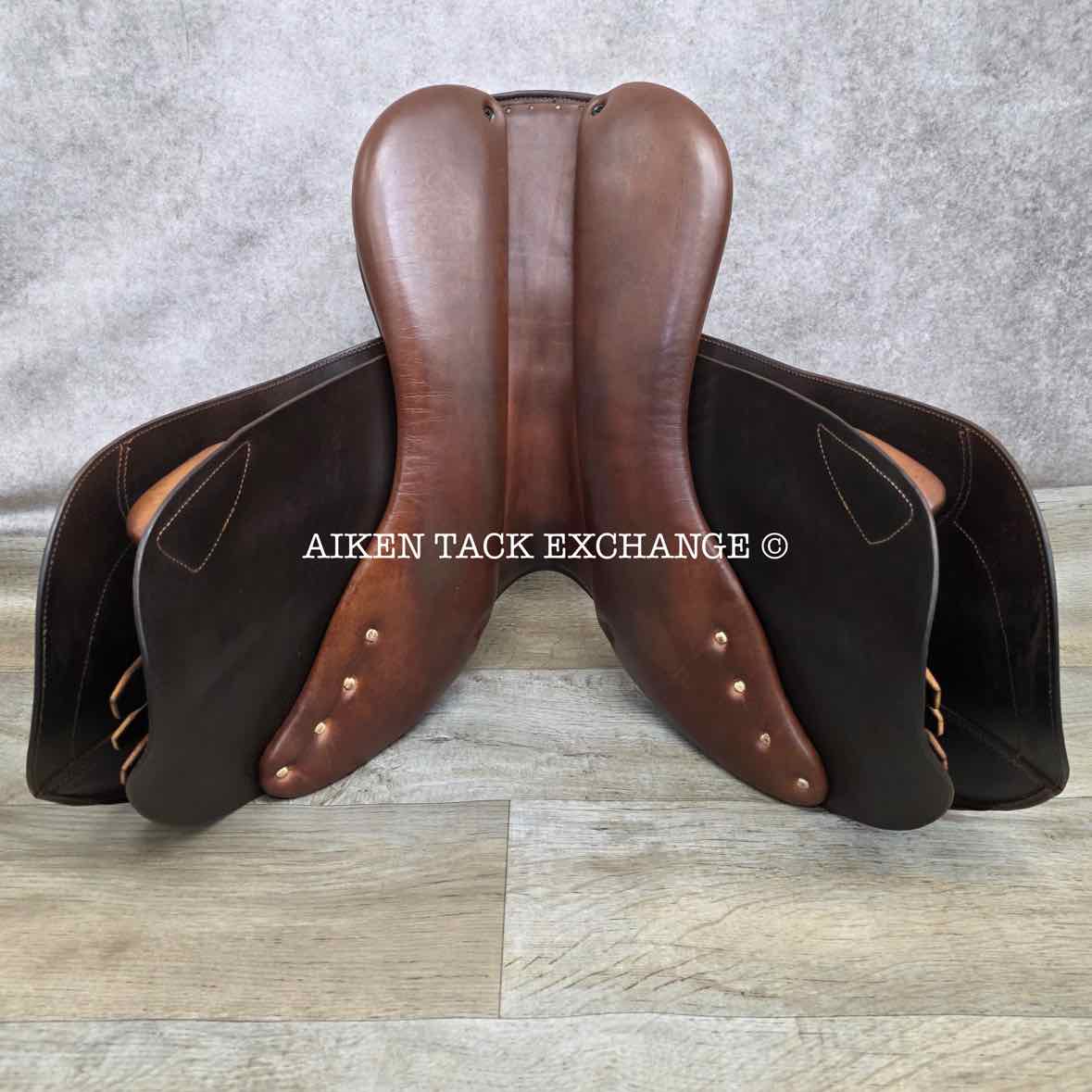 2017 PJ Close Contact Jump Saddle, 17" Seat, 3L Flap, Medium Wide Tree, Foam Panels