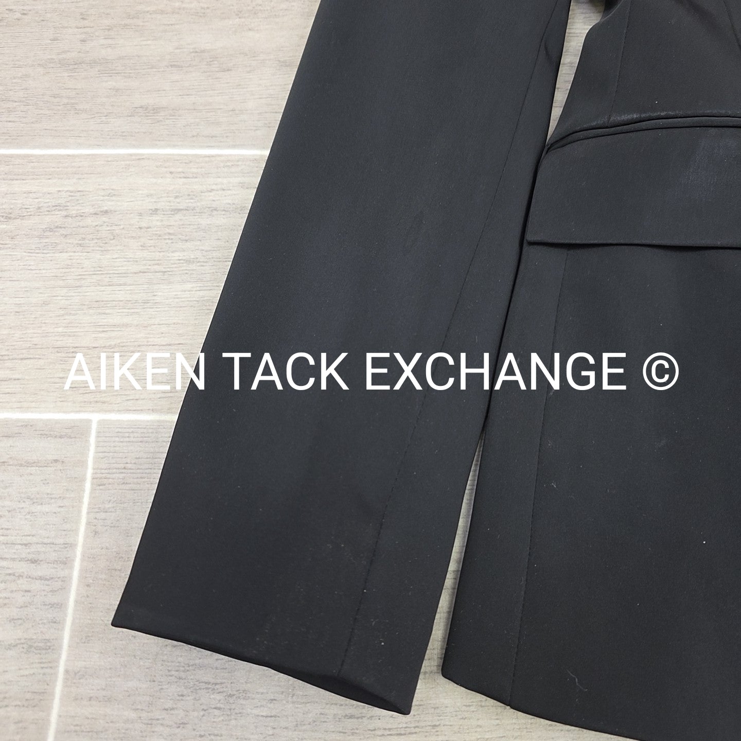 RJ Classics Xtreme Stretch Show Coat, Size 2 Long