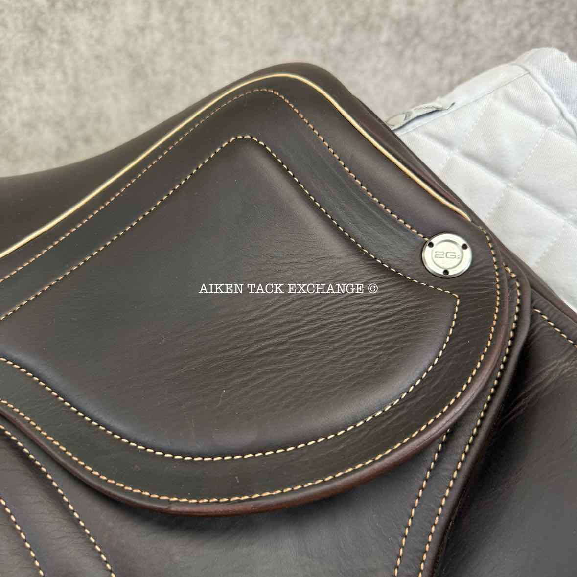 2019 CWD SE32 2GS Mademoiselle Close Contact Jump Saddle, 17" Seat - S1, 3L Flap, Dynamick Flex Tree - Medium, Full Buffalo Leather
