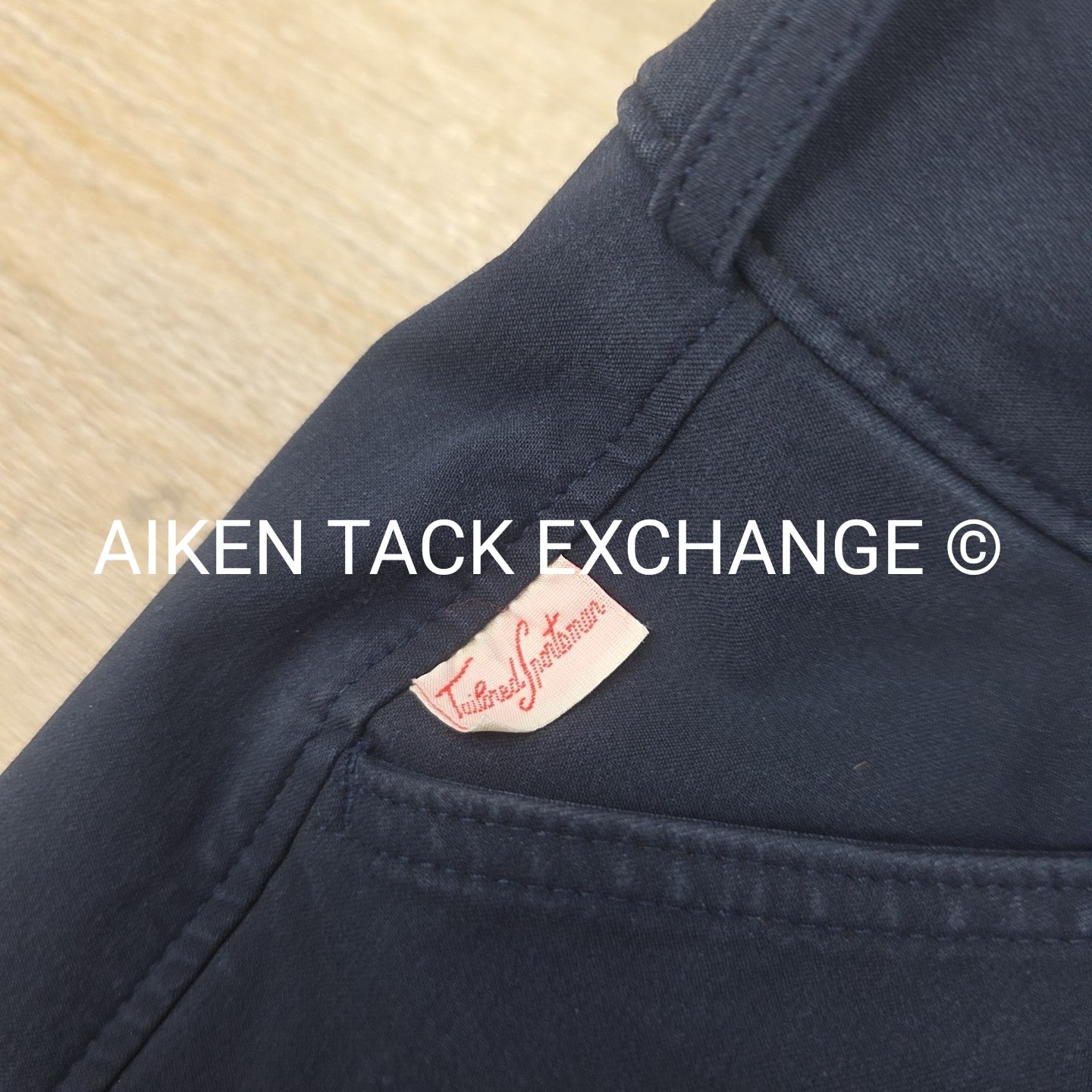 Tailored Sportsman Trophy Hunter Knee Patch Breeches, Size 14 L