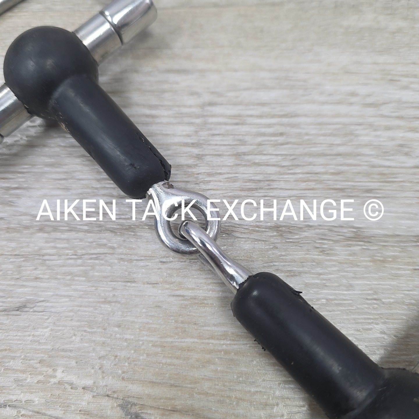 Single Joint Rubber D Ring Bit 4.5" (Has Chew Marks)