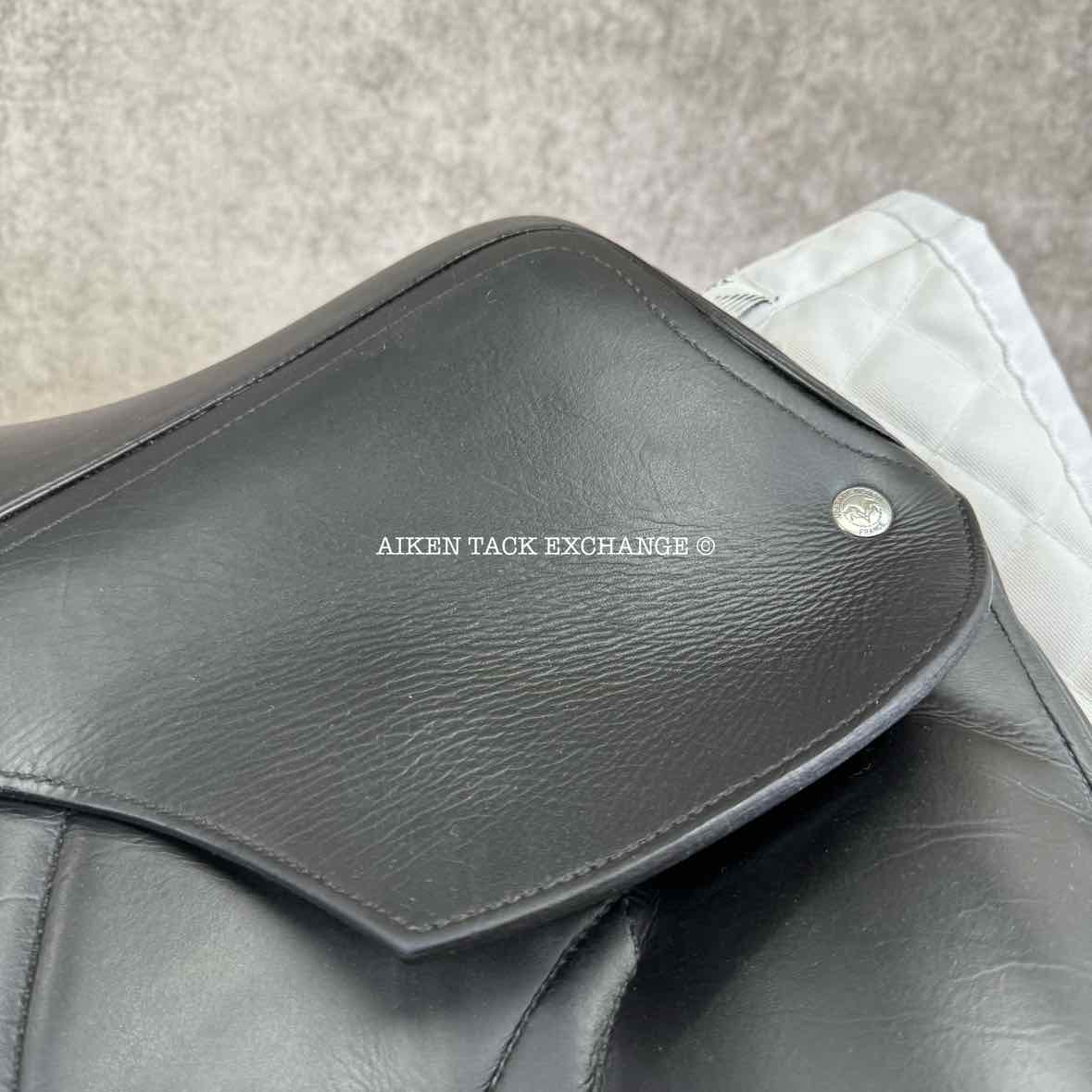 2017 Voltaire Adelaide Monoflap Dressage Saddle, 18" Seat, 3A Flap, W/XW Tree, Foam XFIN Panels, Full Buffalo Leather