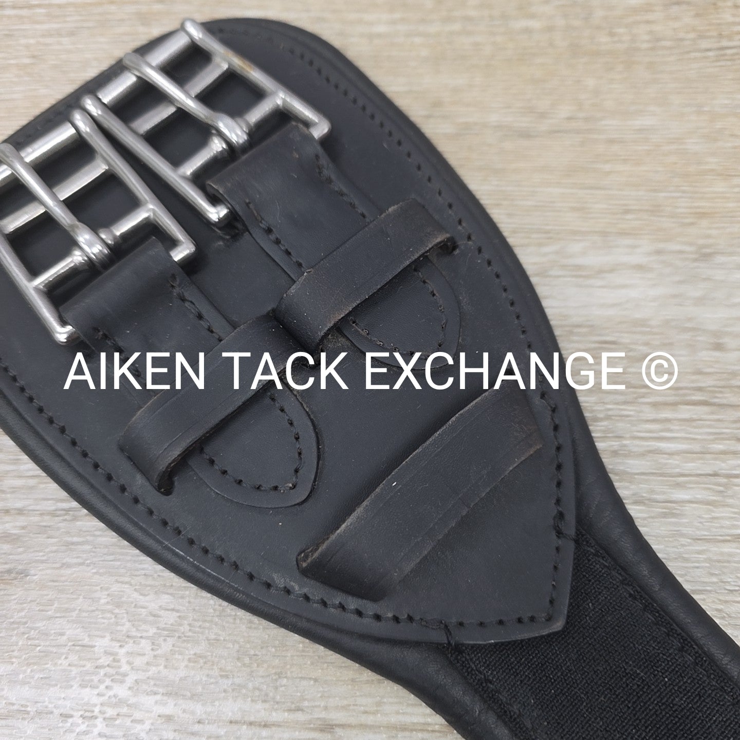 Cadence Anatomic Contour Short Girth, Black, 28"