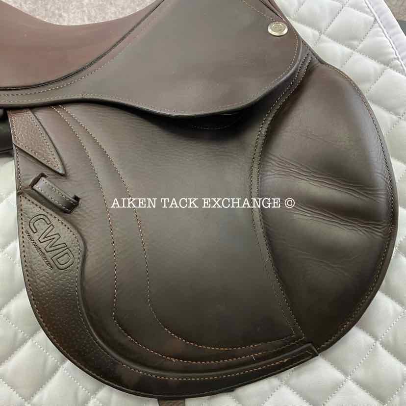 2017 CWD SE10 Close Contact Jump Saddle, 15.5" Seat, 1K Flap, MW/W Tree, Foam Panels, Full Buffalo Leather