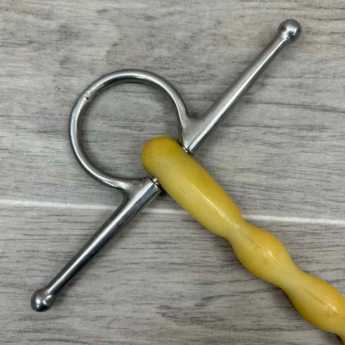 Happy Mouth Shaped Mullen Mouth Full Cheek Bit 5.5"