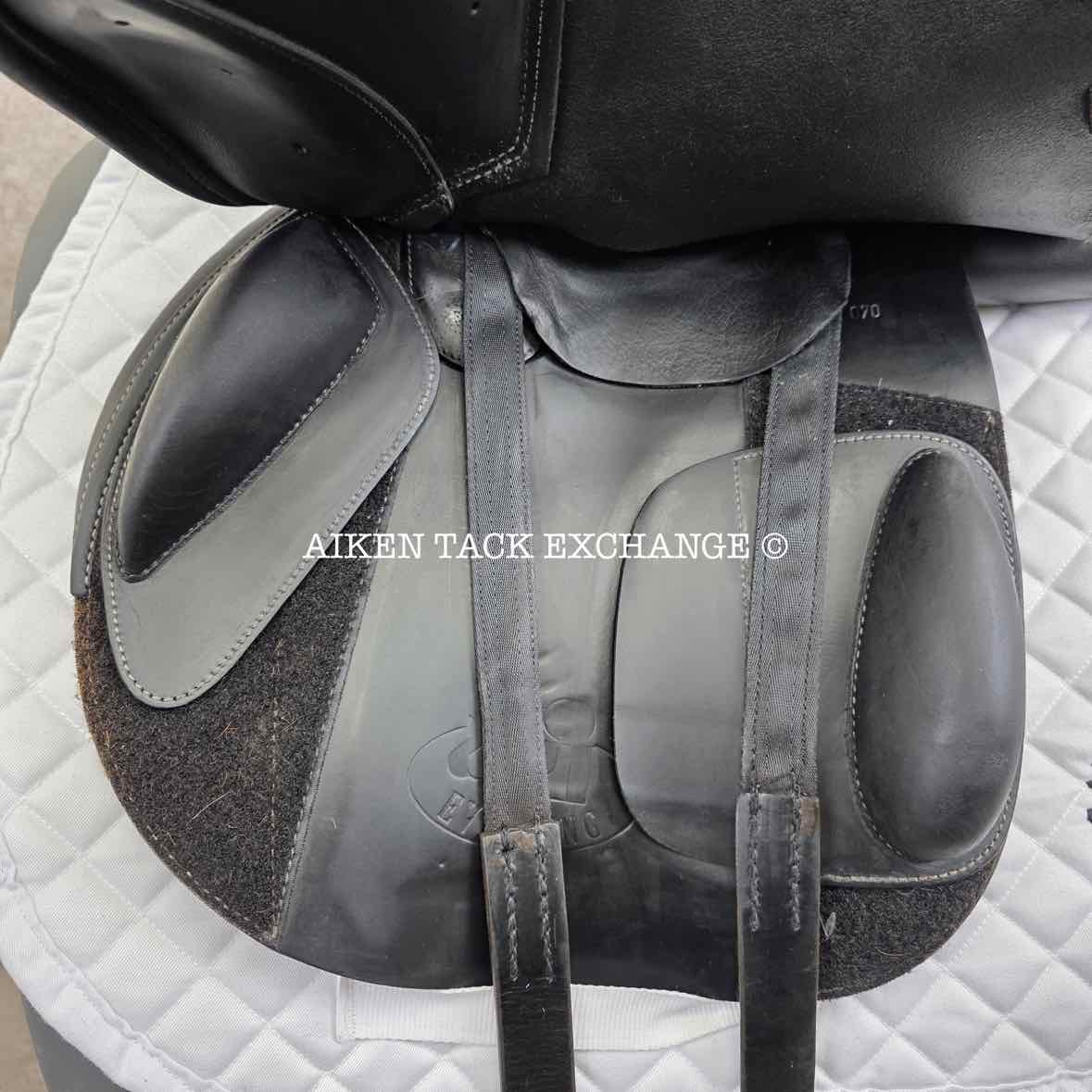 2000 Prestige Eventing Jump Saddle, 16.5" Seat, 33 Tree - Medium, Foam Panels
