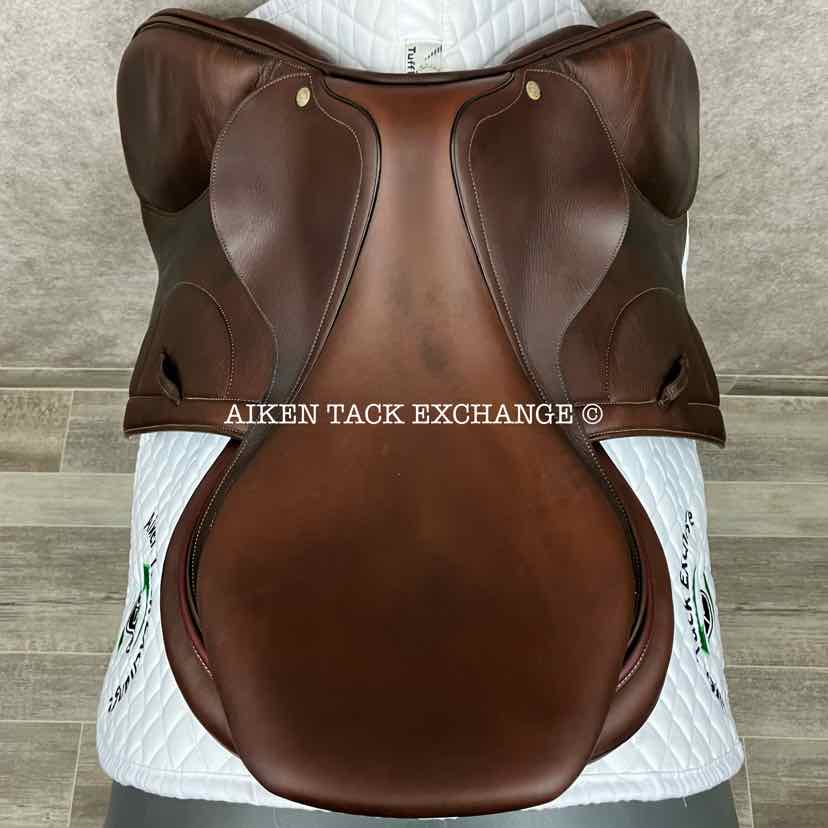 2020 Arion J3 Close Contact Jump Saddle, 17.5" Seat, 3A Flap, Medium Wide Tree, Shoulder-Free Panels, Full Buffalo Leather
