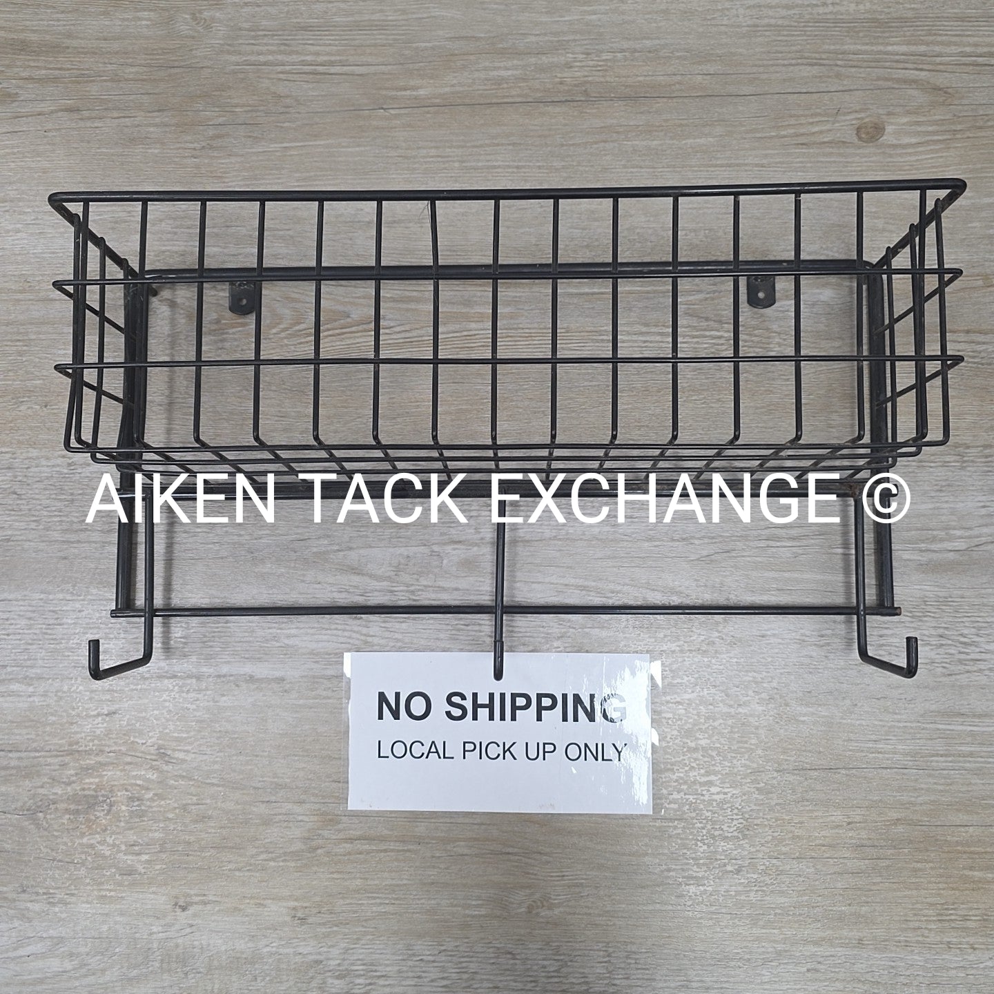 Grooming Basket with Hooks