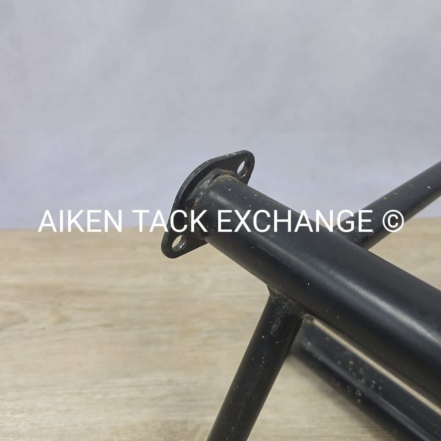 Metal Wall Mount Saddle Rack