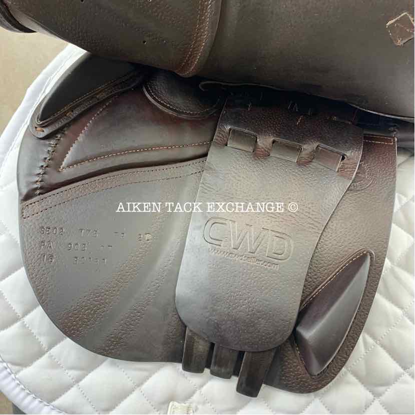 **SOLD** 2016 CWD SE02 Close Contact Jump Saddle, 17.5" Seat, 2L Flap, Medium Tree, Foam Panels