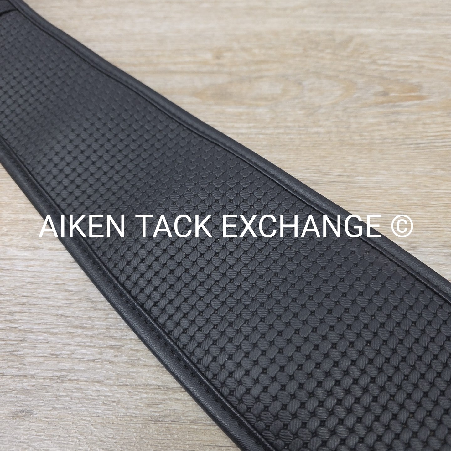 Wintec Chafeless Dressage Girth, Black, 32"