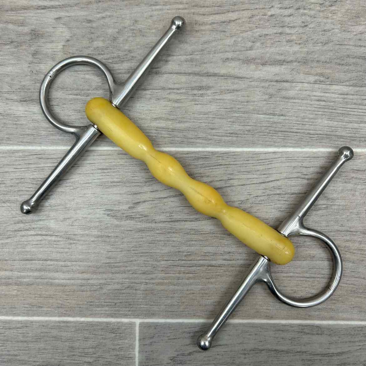 Happy Mouth Shaped Mullen Mouth Full Cheek Bit 5.5"