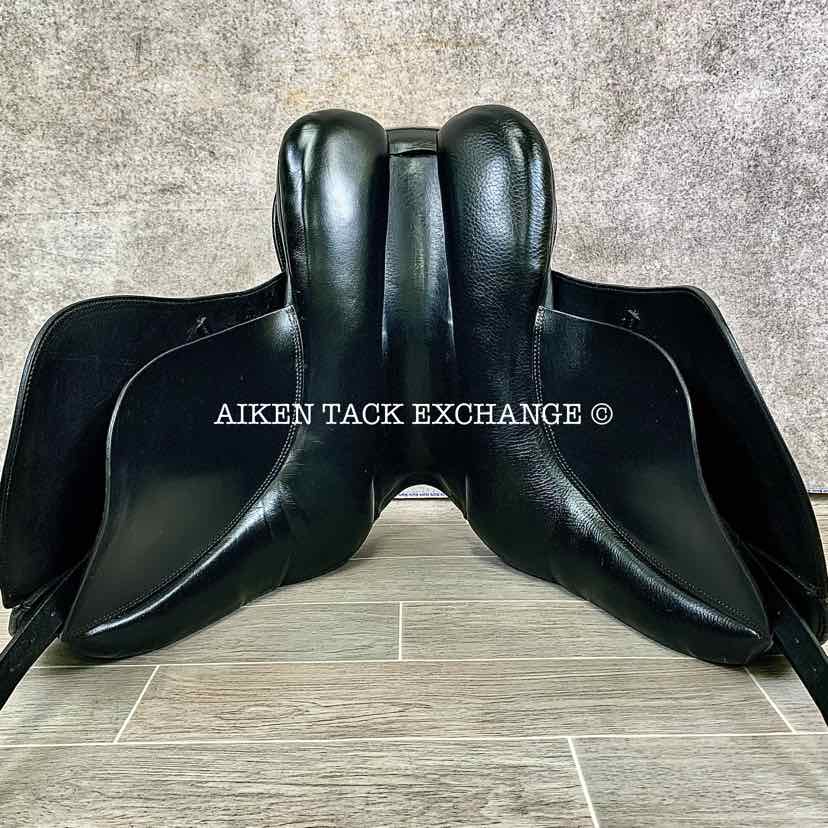 **SOLD** 2016 Stubben 1894 Dressage Saddle, 17.5" Seat, 32 cm Tree - Wide, Wool Flocked Panels