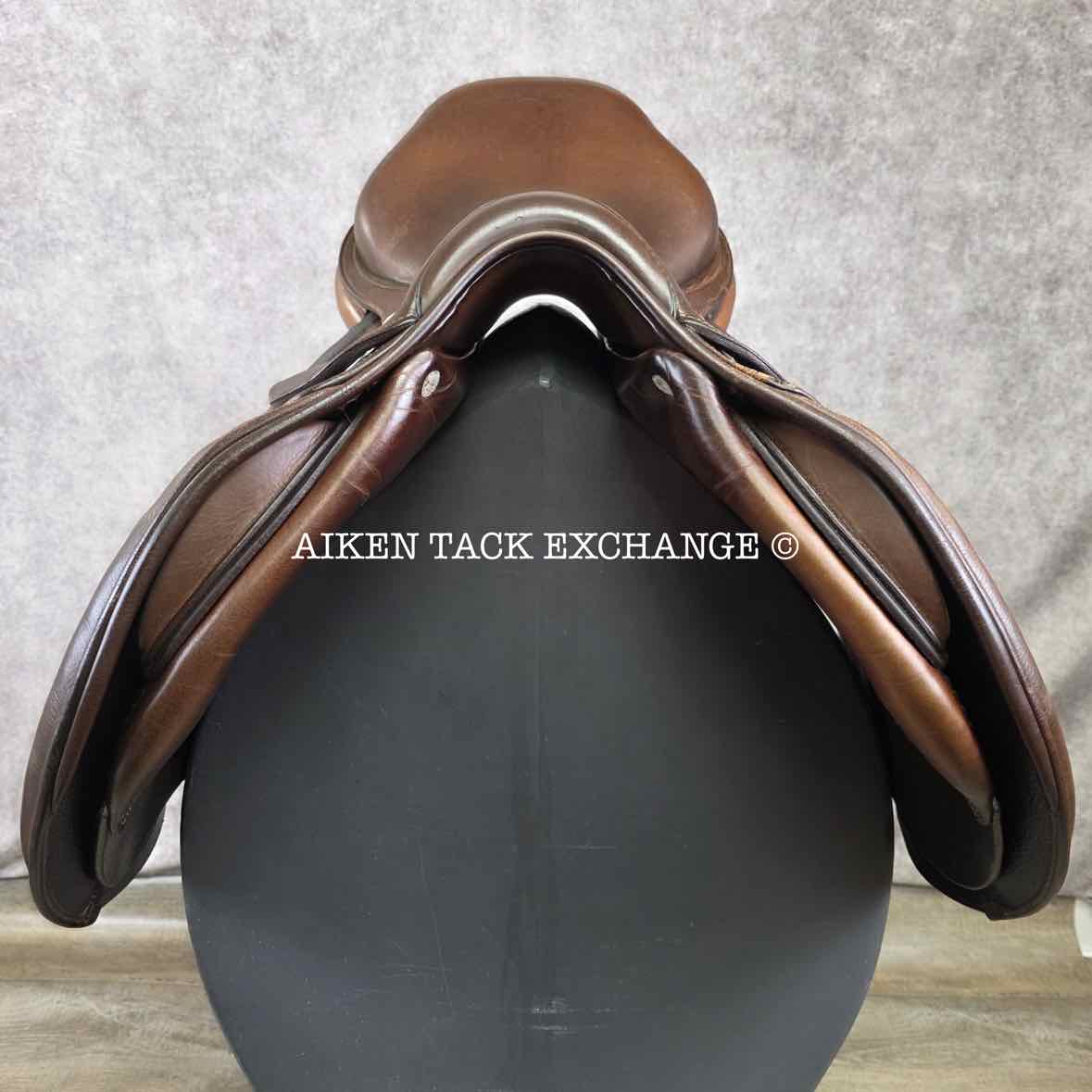 2011 CWD SE01 Close Contact Jump Saddle, 17" Seat, 3L Flap, Medium Wide Tree, Foam Panels, Full Buffalo Leather