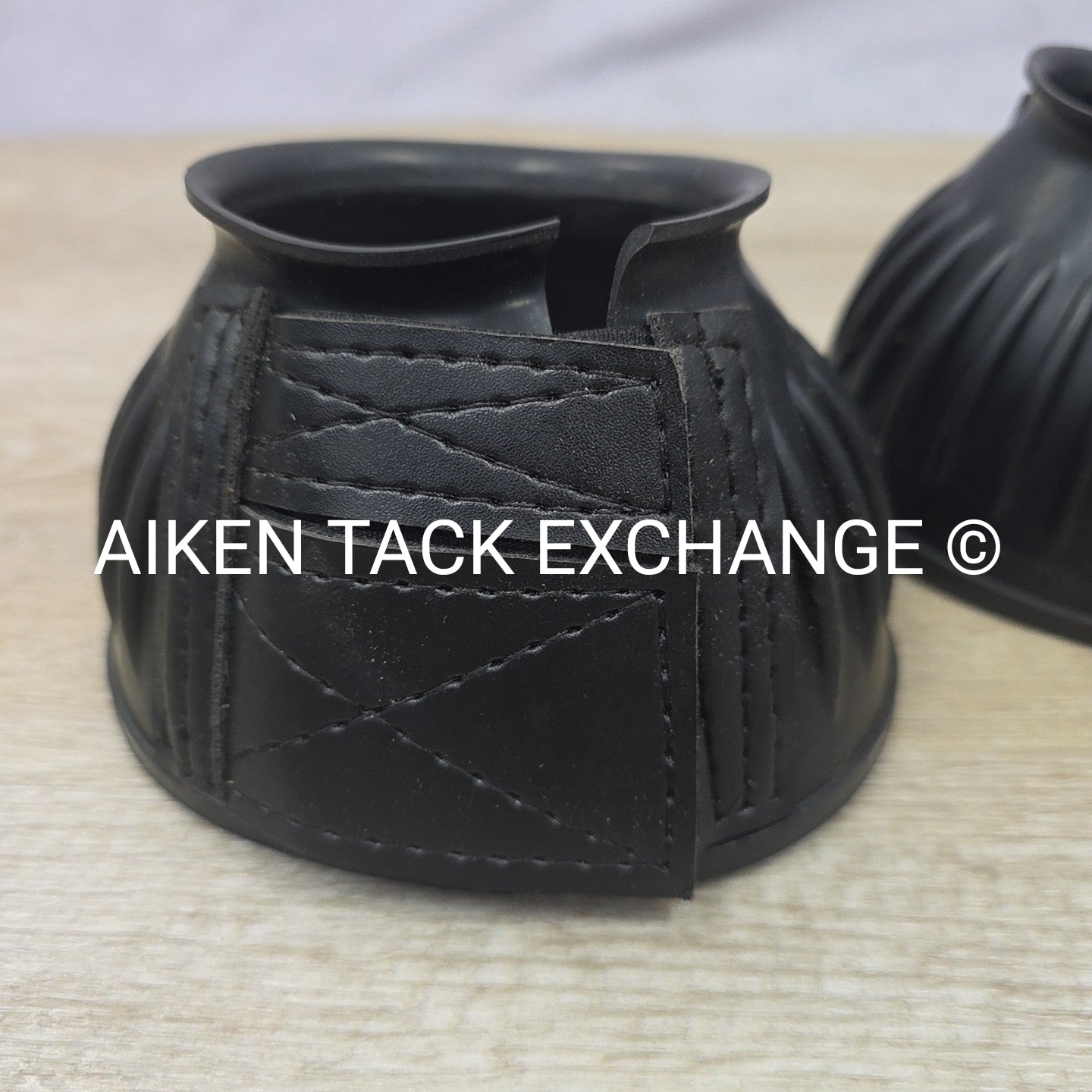 Tough1 Heavy Duty Rubber Bell Boots, Size Medium