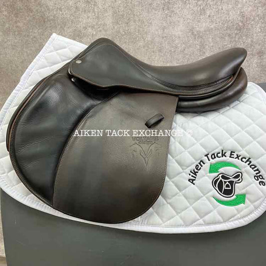 2014 Voltaire Palm Beach Close Contact Jump Saddle, 17" Seat, 1 Flap, Medium Wide Tree, FIN Panels