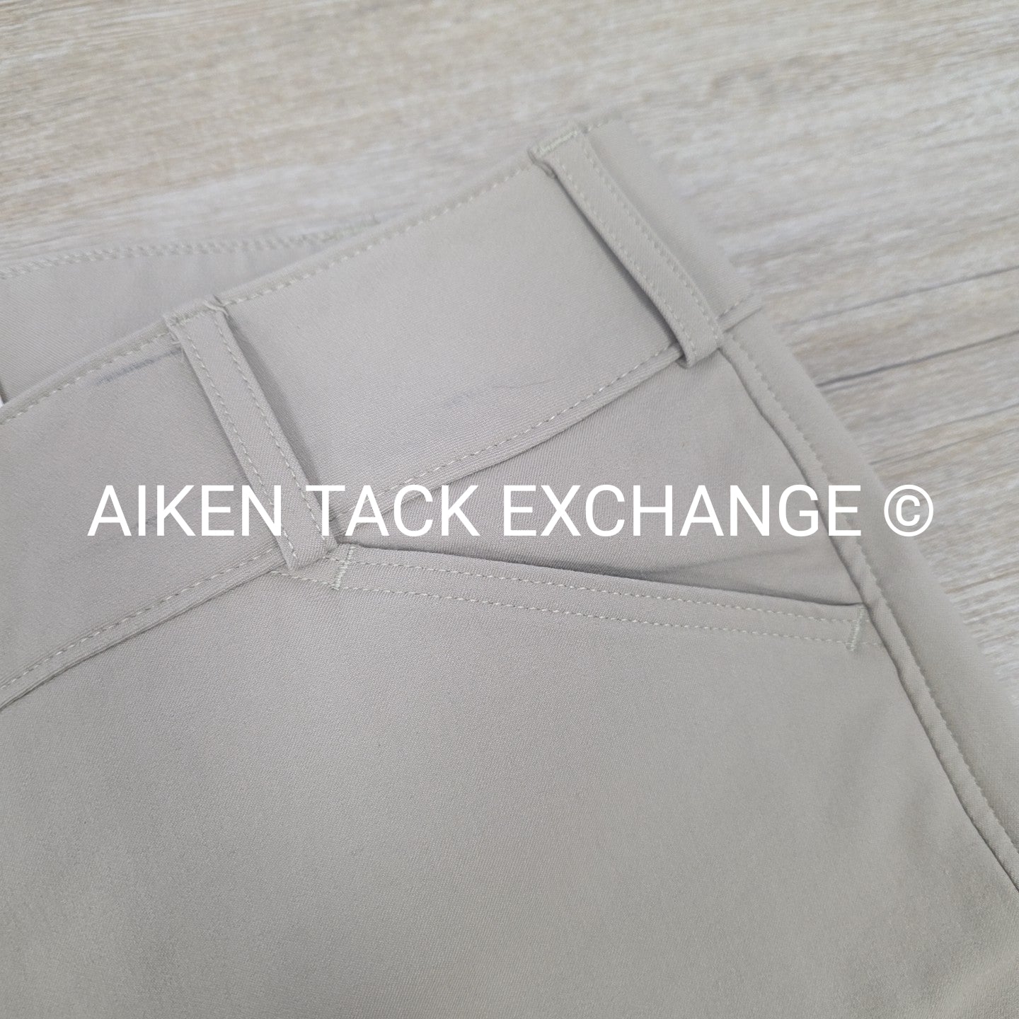 Tailored Sportsman Trophy Hunter Knee Patch Breeches, Size 30 L