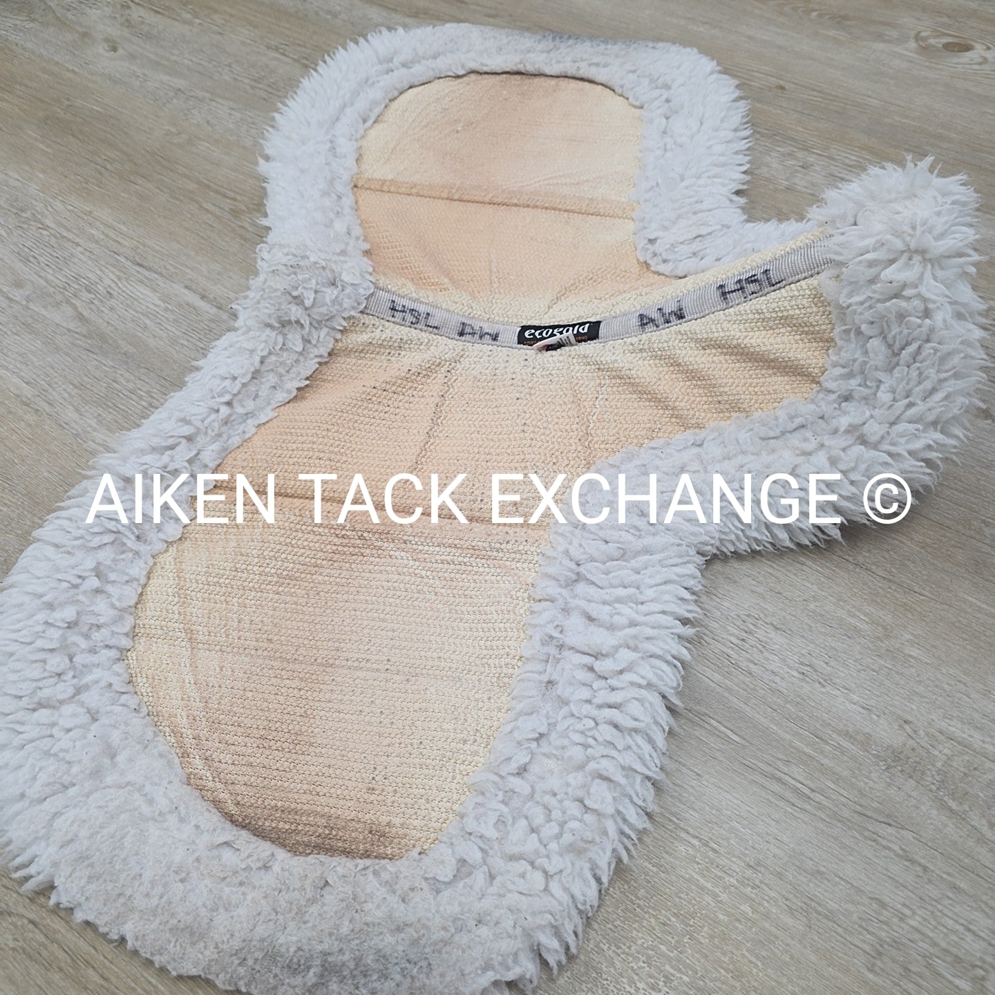Ecogold Non-Slip Secure Hunter Pad, Size Large / 17" - 17.5"