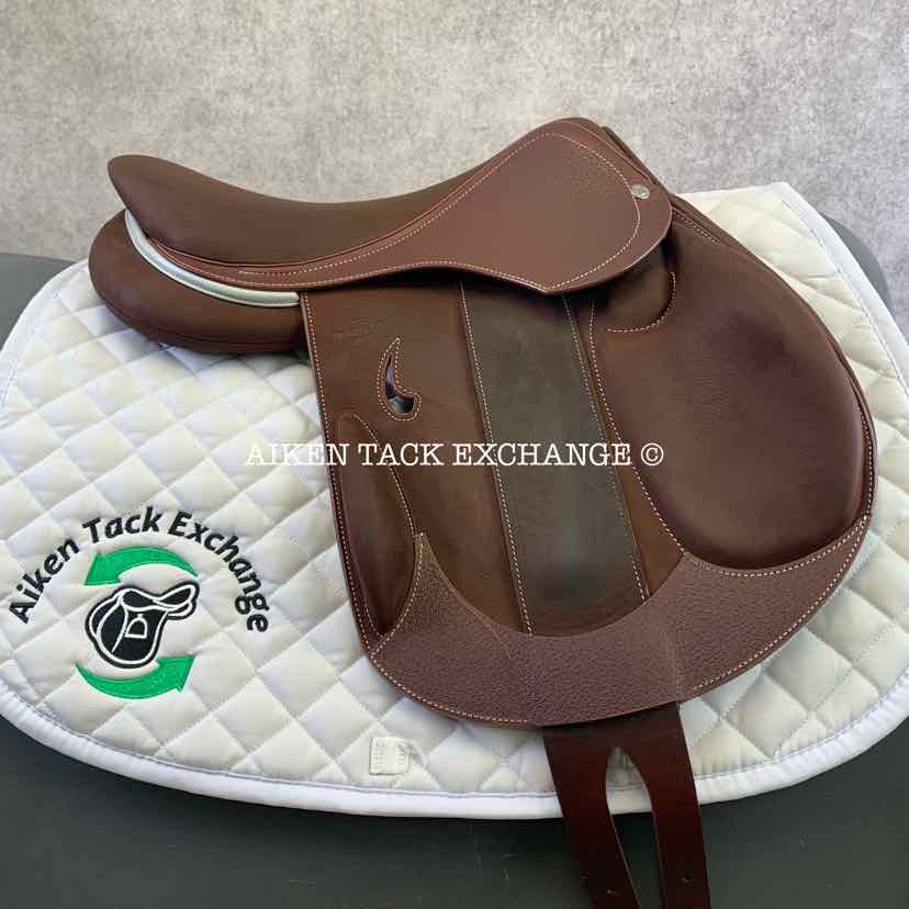2023 Devoucoux Chiberta K Monoflap Jump Saddle, 16.5" Seat, 0KA Flap, Medium Tree, D3D Panels, Full Buffalo Leather