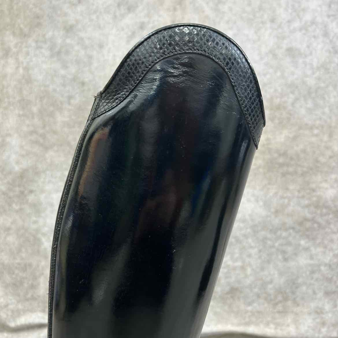 La Mundial Dressage Boot, Size 39 Calf Height 50 Width 37