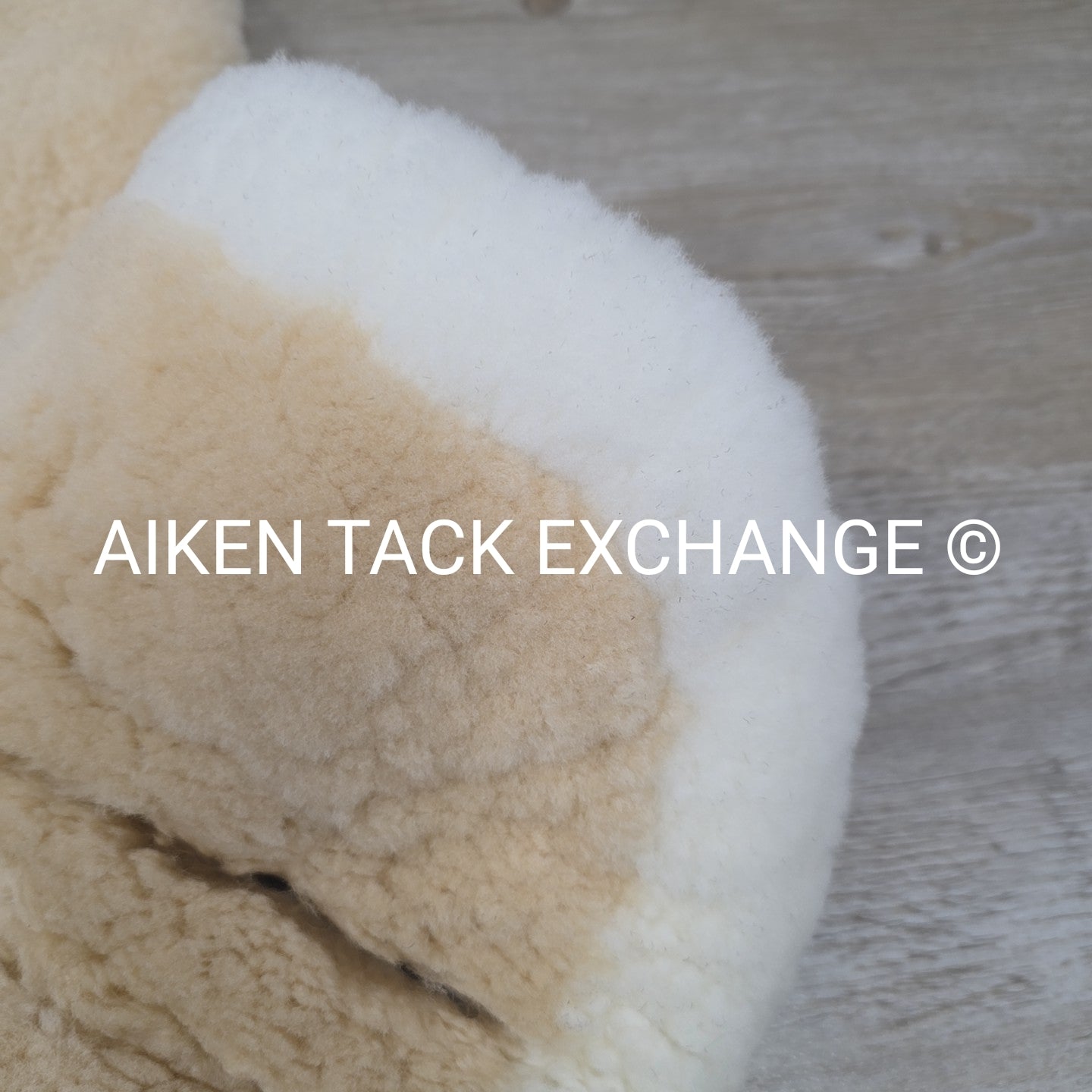Fleeceworks FXK Classic Sheepskin Half Pad with Rolled Edges, Medium
