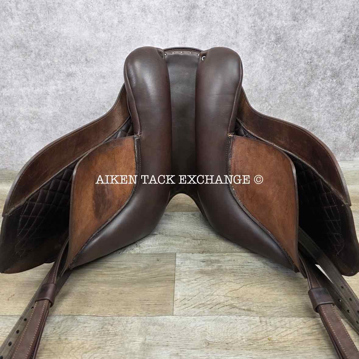 DP 3220DL Bolero Deluxe Dressage Saddle, 18" Seat, Ultra-Flex Tree - Adjustable Gullet, Wool Flocked Panels