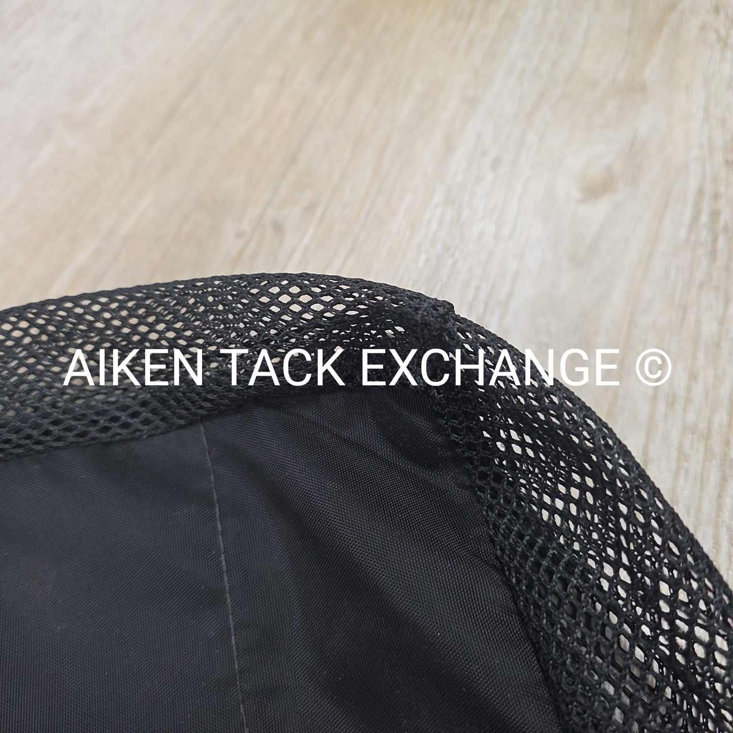 Tuck-M-In Hanging Bridle Bag