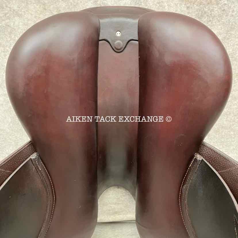 2019 CWD SE02 Close Contact Jump Saddle, 17.5" Seat, 3C Flap, Medium Tree, Foam Panels, Full Buffalo Leather