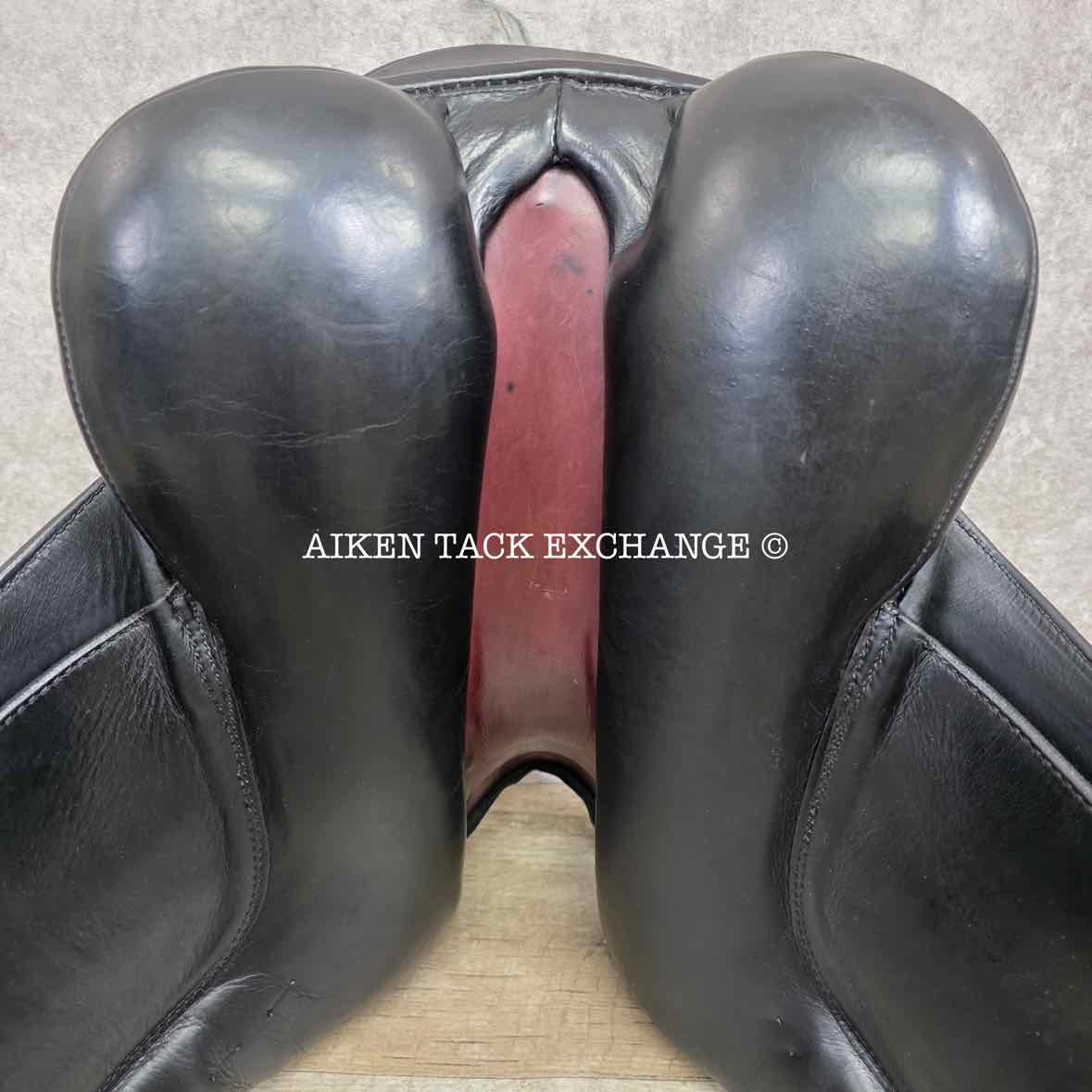 2001 Hennig Sofa Dressage Saddle, 17" Seat, Medium Tree, Wool Flocked Panels