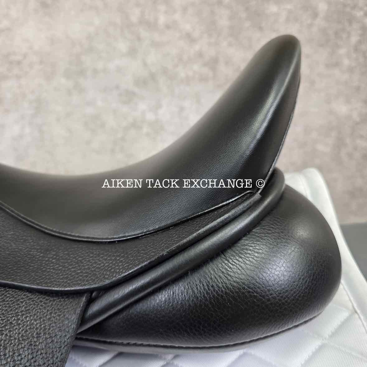 **SOLD** 2023 Trilogy Amadeo Elite Dressage Saddle, 18" Seat, Medium Wide Tree, Wool Flocked Panels