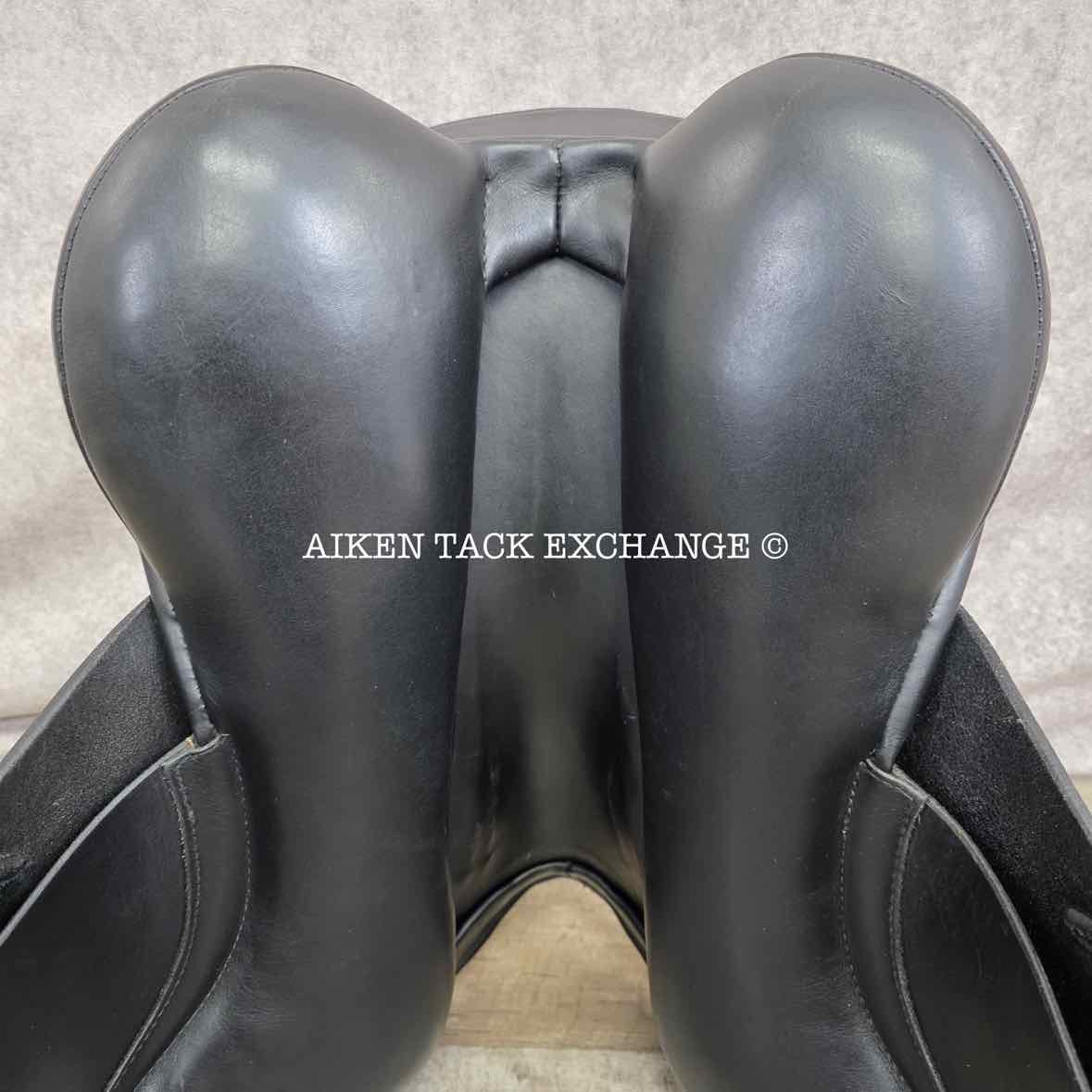 Martin Wilkinson Dressage Saddle, 17.5" Seat, Wide Tree, Wool Flocked Panels
