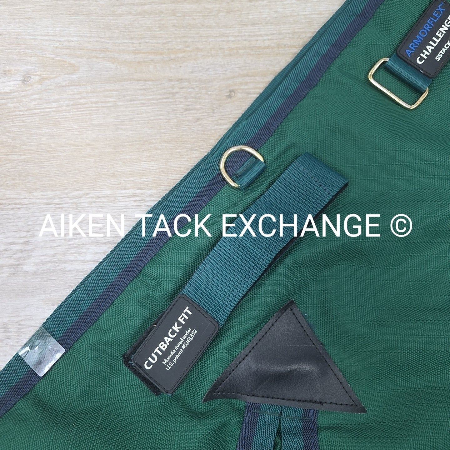 Schneiders ArmorFlex Challenger Cutback Medium Weight Turnout Blanket, 76"