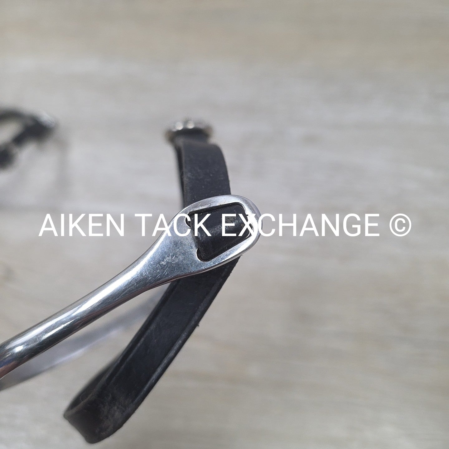 M.Toulouse Spurs with Leather Straps