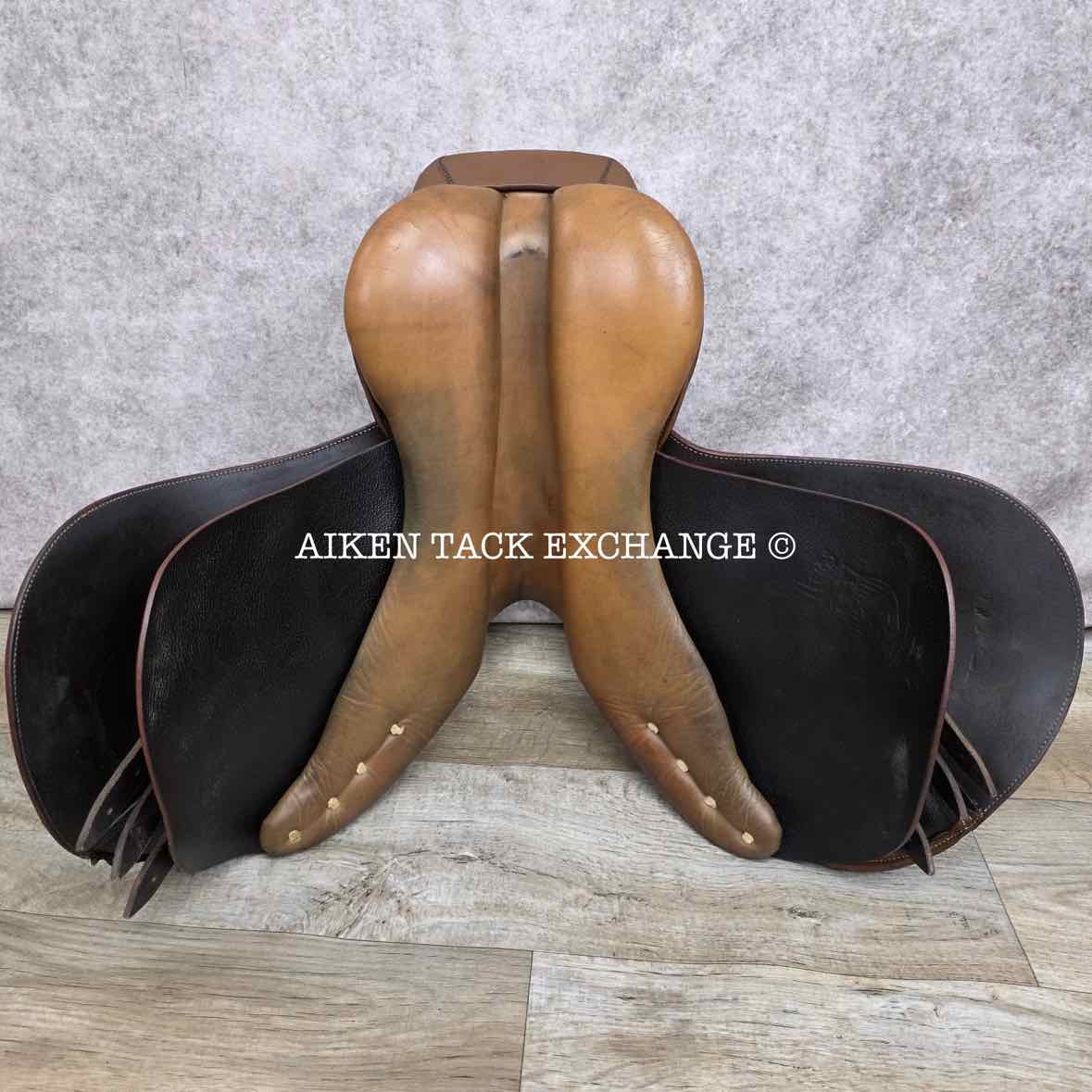 Collegiate Miller's USET Close Contact Jump Saddle, 16.5" Seat, Medium Tree, Foam Panels