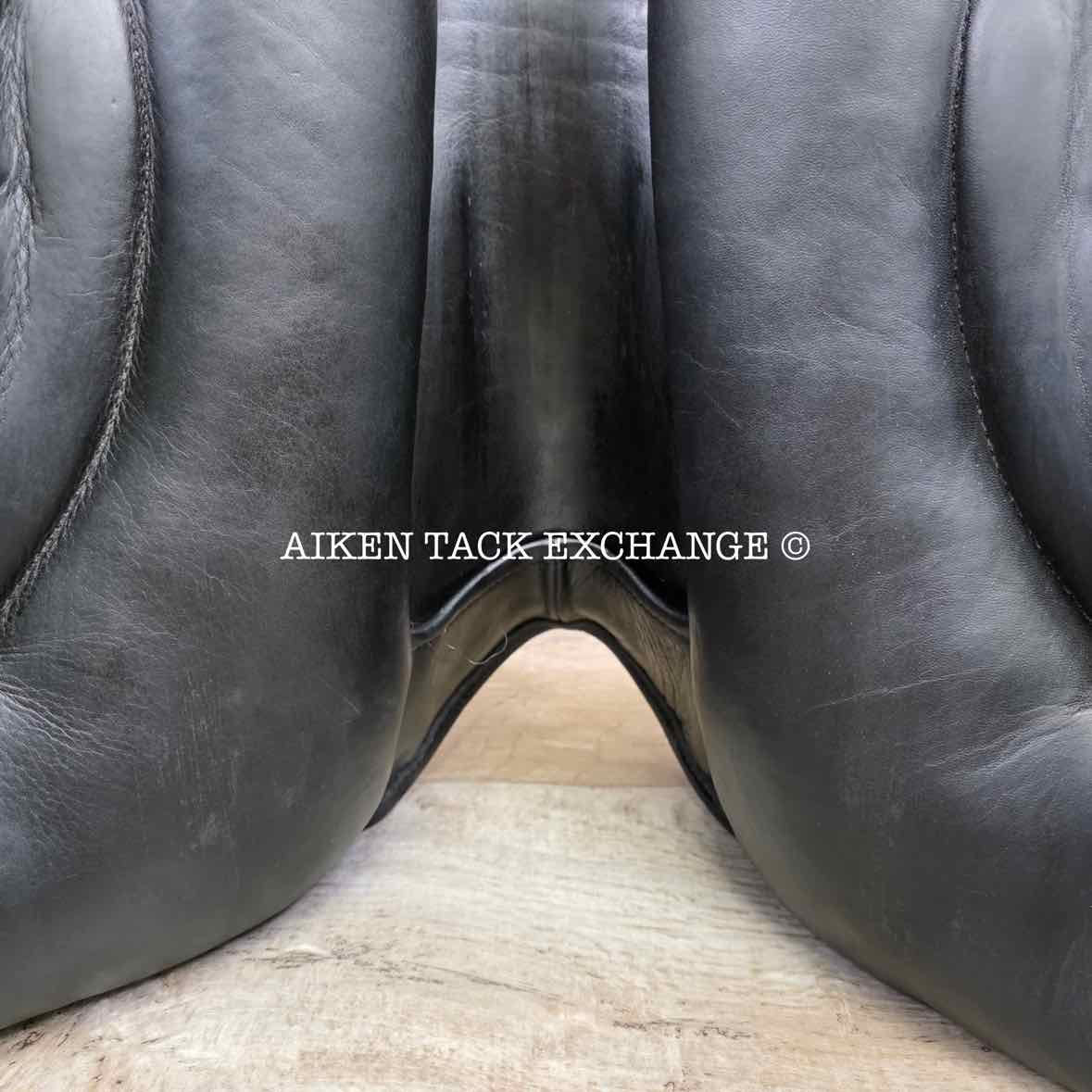 **SOLD** 2012 Custom Saddlery Icon Flight Monoflap Dressage Saddle, 17.5" Seat, Adjustable Tree, Wool Flocked Panels