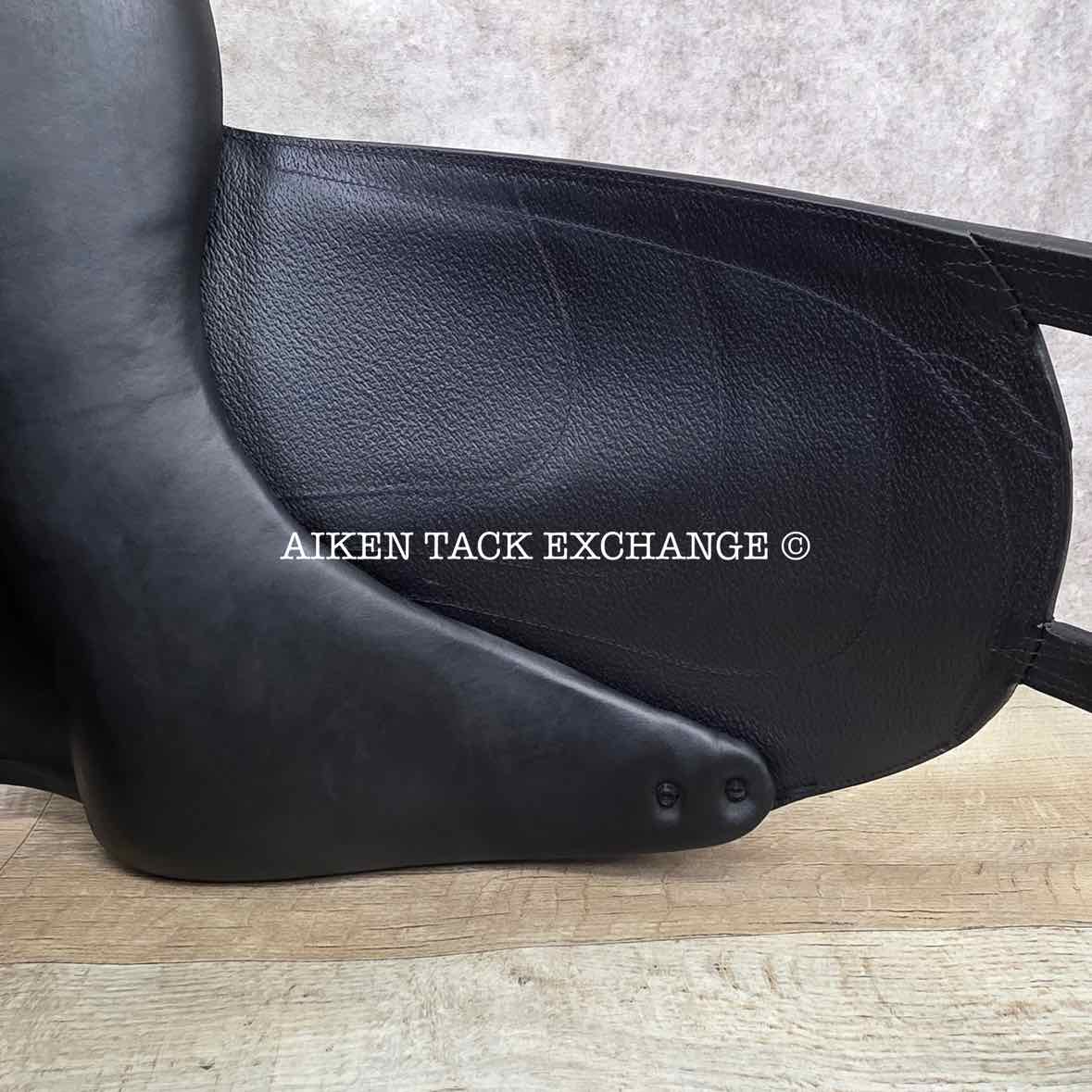 2023 Devoucoux Makila Harmonie Monoflap Dressage Saddle, 17" Seat, 1A Flap - Short, Dynamick Tree - Medium, D3D Panels, Full Buffalo Leather
