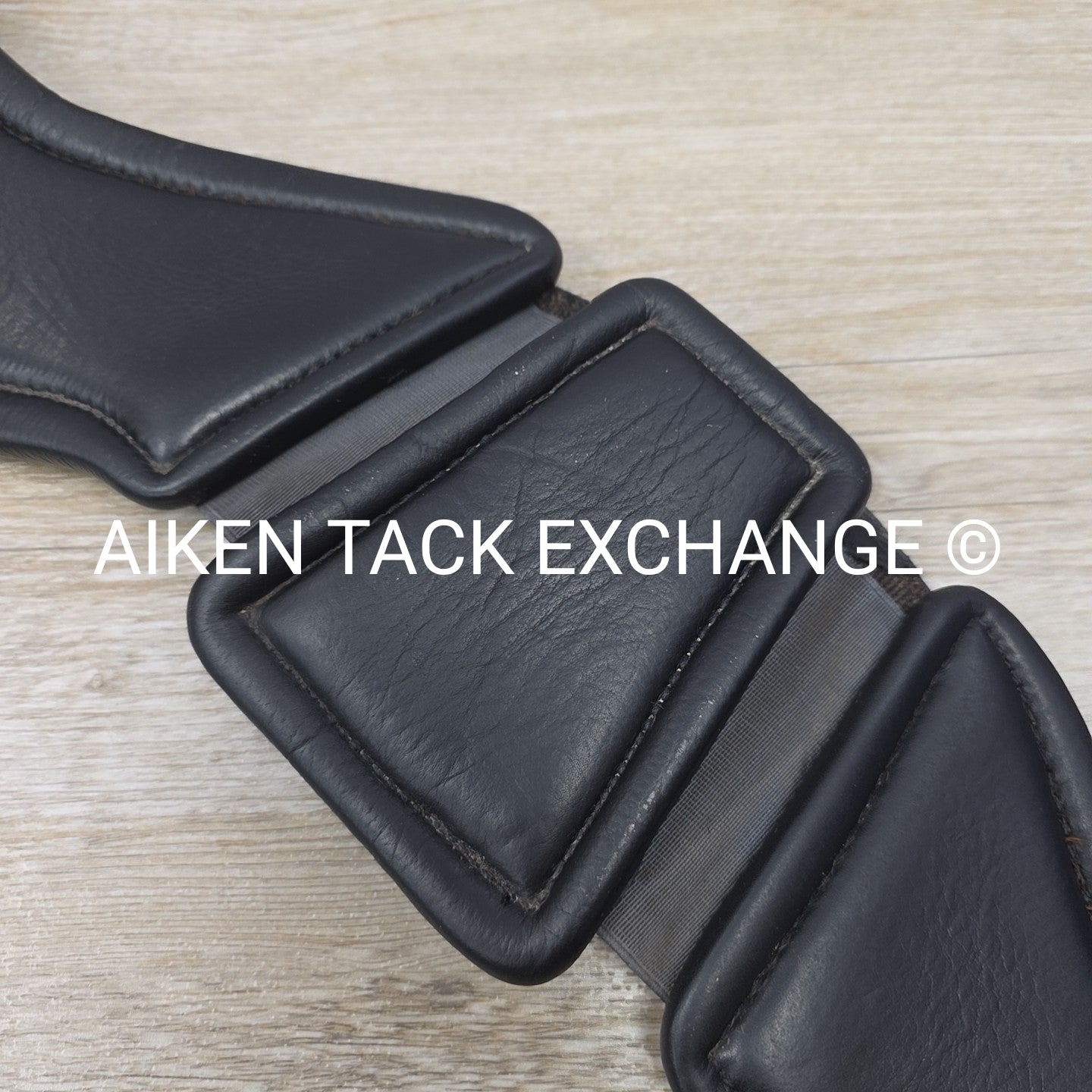 Total Saddle Fit StretchTec Shoulder Relief Dressage Girth 30"