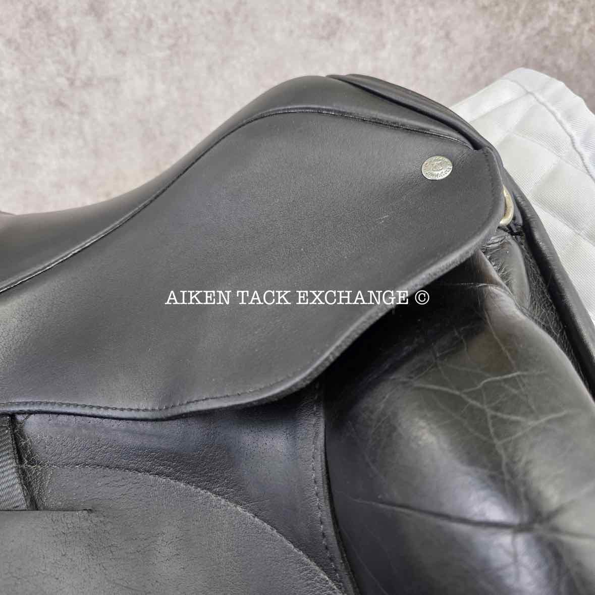 **SOLD** 2012 Custom Saddlery Icon Flight Monoflap Dressage Saddle, 17.5" Seat, Adjustable Tree, Wool Flocked Panels